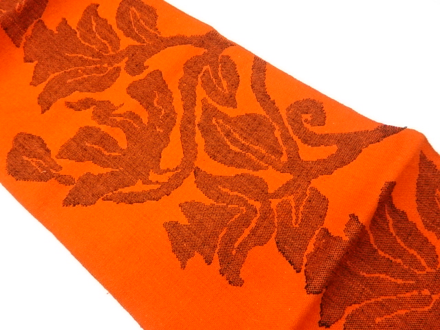 リサイクル　手織り真綿紬唐草模様織出し名古屋帯